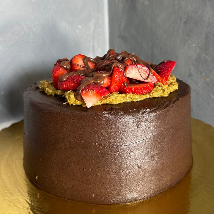 Dubai Berry Cake